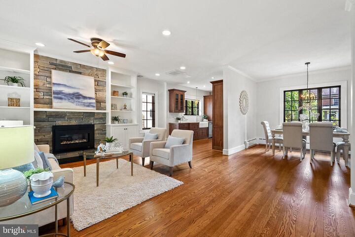 Property Photo: 200 Summers Drive VA 22301
