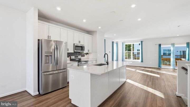 Property Photo:  4100 Bolton Court  VA 22408 