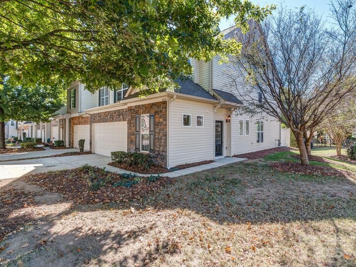 Property Photo: 4619 Memphian Court NC 28210