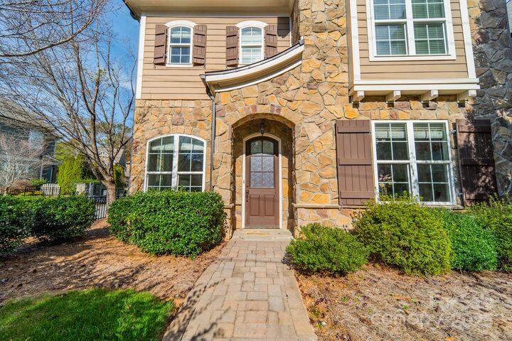Property Photo: 131 Boyce Road NC 28211