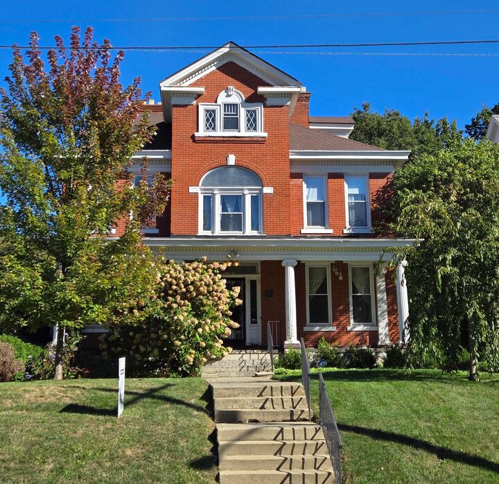 Property Photo: 54 N Woodland Avenue OH 43203