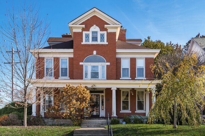 Property Photo: 54 N Woodland Avenue OH 43203