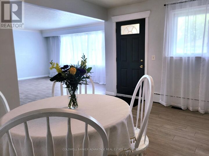 Photo de la propriété: 280 Clarke Street ON L3K 2G5