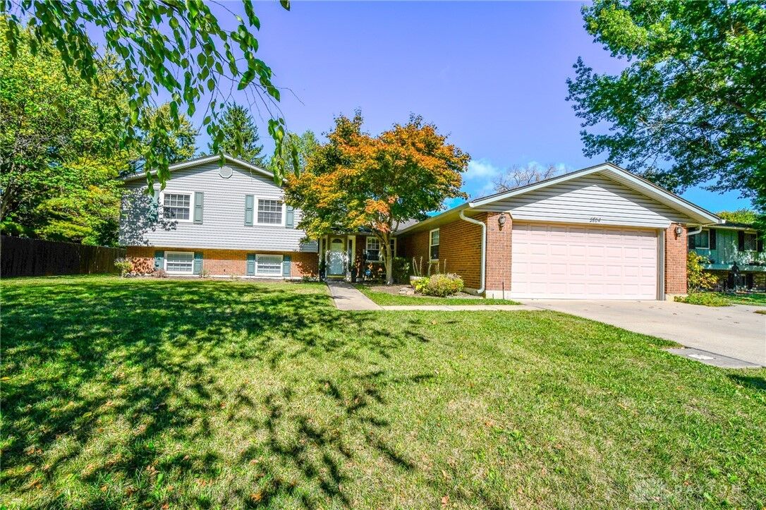 Property Photo: 5804 Overbrooke Road OH 45440