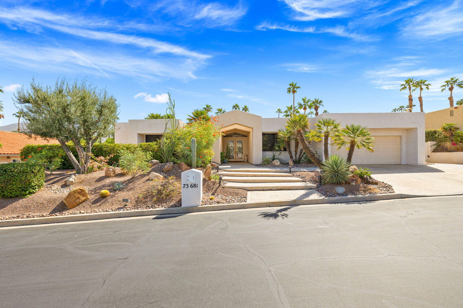 Property Photo: 73681 Agave Lane CA 92260