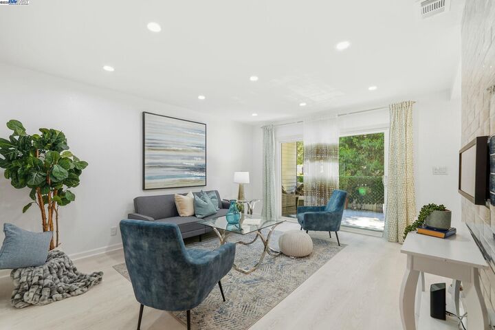 Property Photo: 46762 Winema Cmn CA 94539