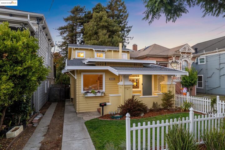 Property Photo: 1017 Lincoln Ave CA 94501