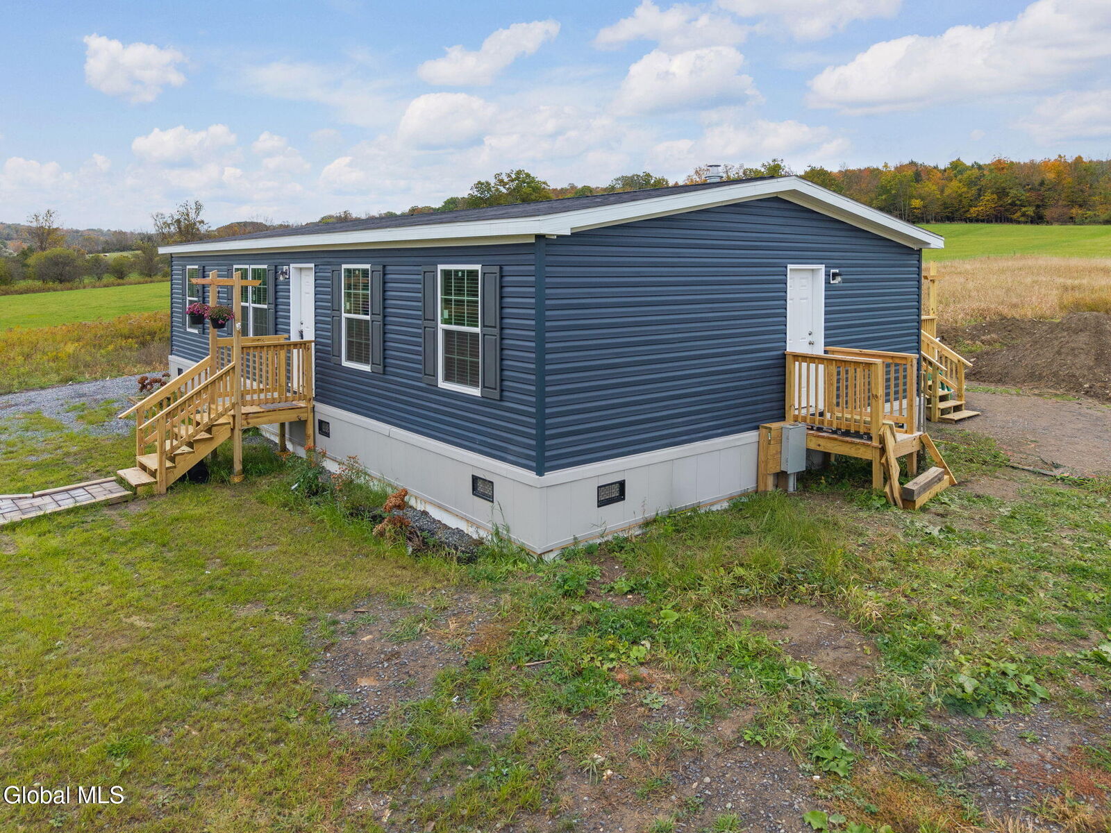 Property Photo:  190 Button Street  NY 13459 