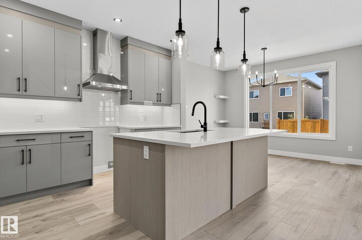 140 Wyatt Ridge  Fort Saskatchewan AB T8L 3L7 photo