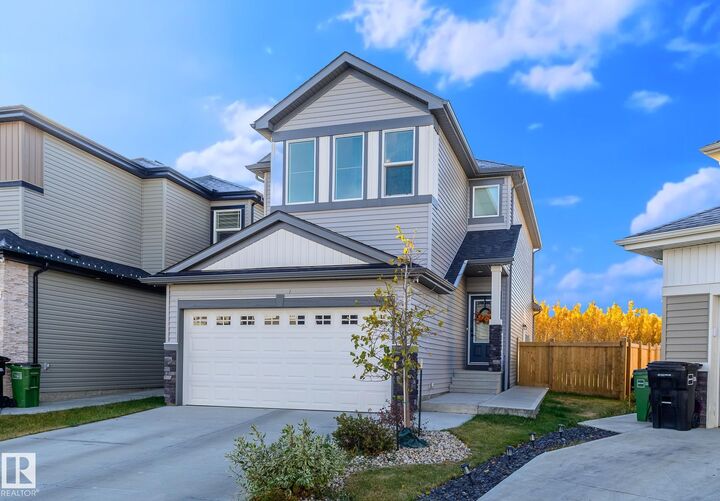 6547 175 Avenue NW  Edmonton AB T5Y 4B3 photo