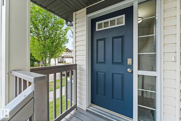 Property Photo: 1 Ridgeland Way AB T8L 0E7