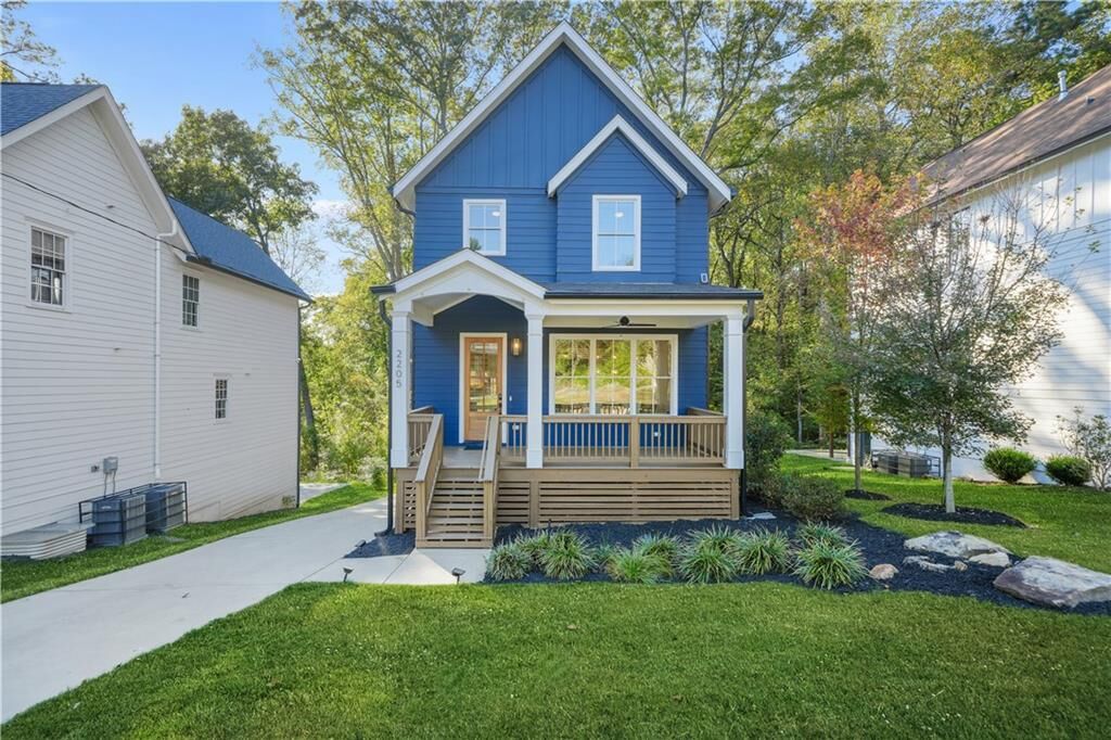 Property Photo:  2205 Meador Avenue SE  GA 30315 