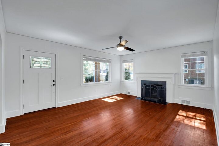 Property Photo: 903 N A Street SC 29640