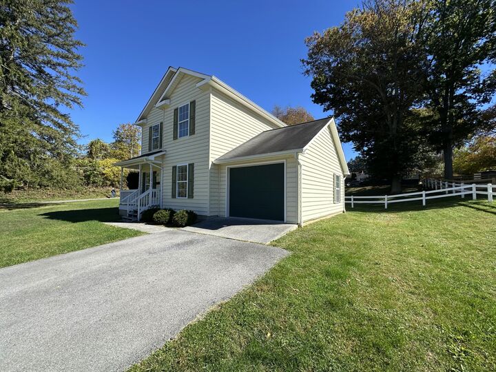 Property Photo: 117 Lightner Ave WV 24901
