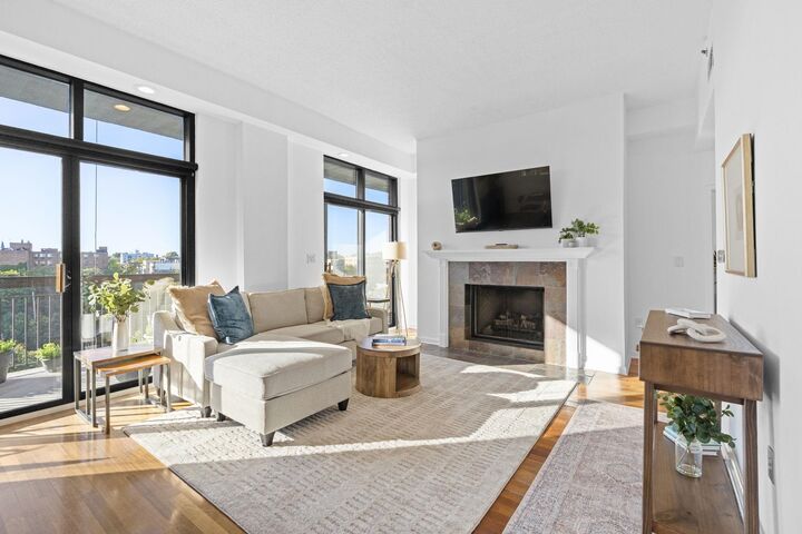 Property Photo:  700 1st St 16pv  NJ 07030 