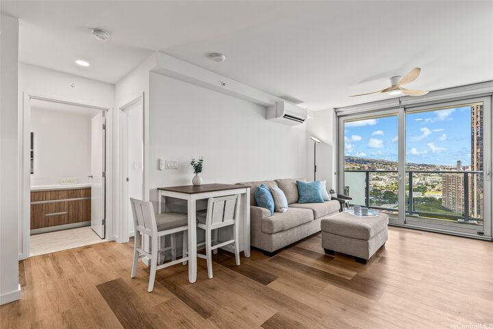 Property Photo: 1515 Liona Street 2205 HI 96814