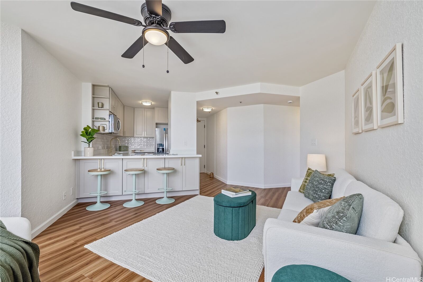 Property Photo: 300 Wai Nani Way 2104 HI 96815