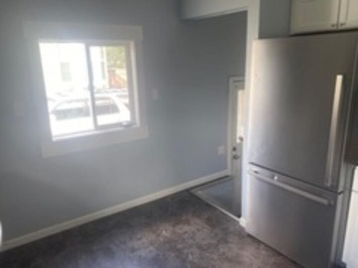 Property Photo: 420 W Zeller St IA 52317