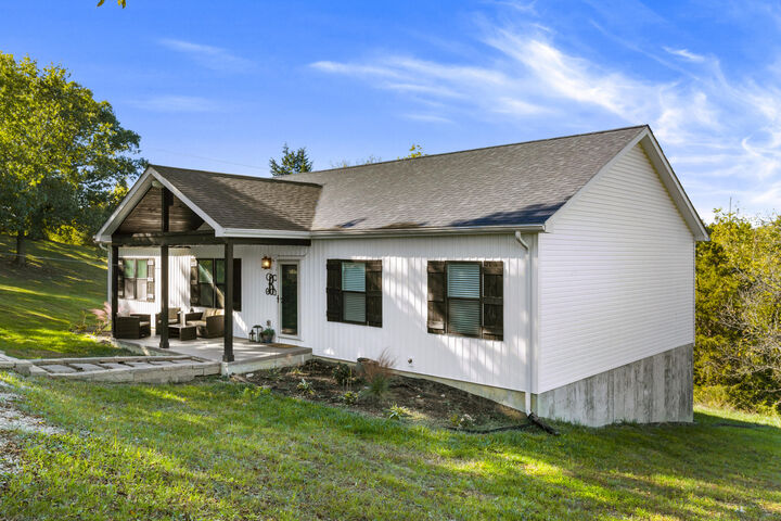 Property Photo: 1980 Dryden Road KY 40370