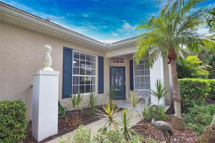 Property Photo: 915 Tartan Drive 29 FL 34293