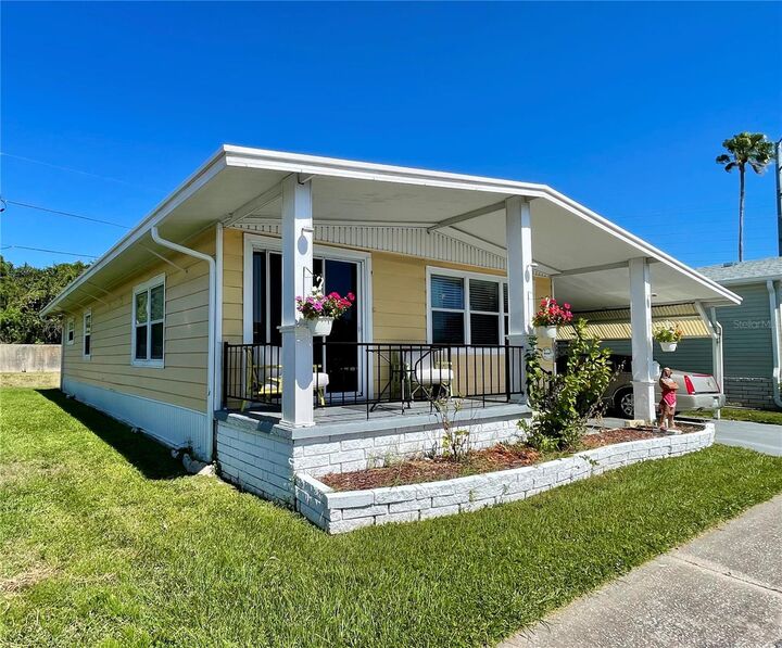 Property Photo: 34557 Gardenia Drive N FL 33781