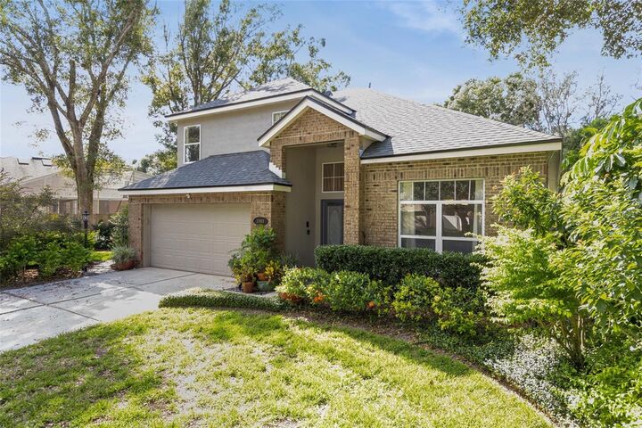 Property Photo: 1000 N Lake Claire Circle FL 32765