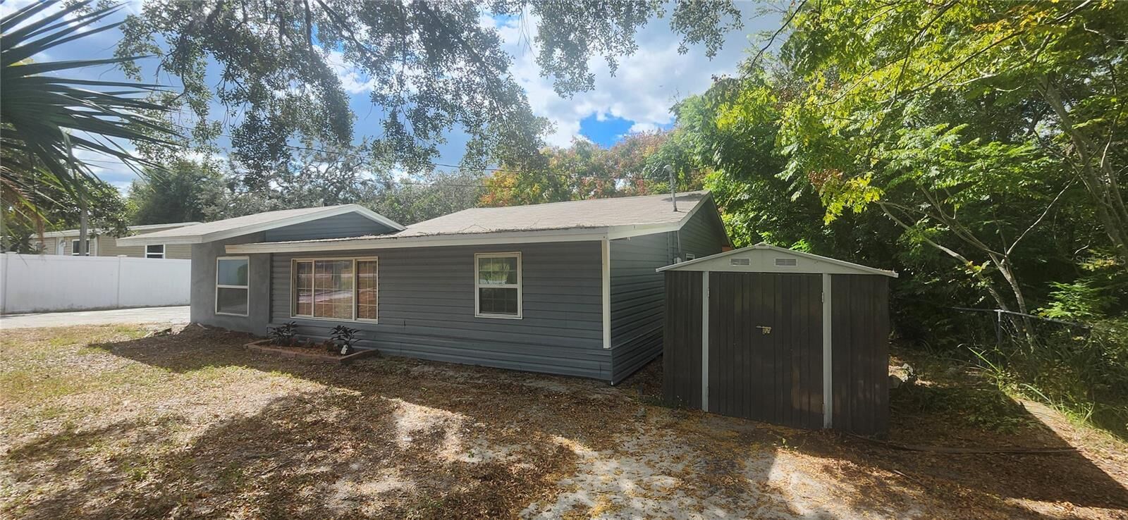 Property Photo:  15617 Hicks Road  FL 34667 