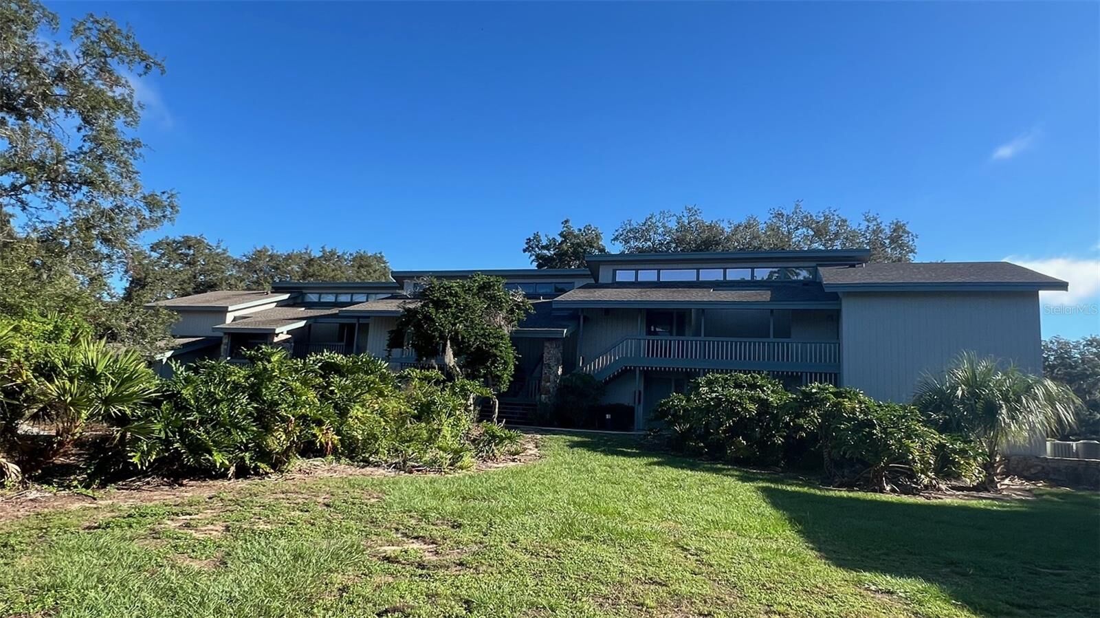 Property Photo: 4066 Abbey Court FL 33844