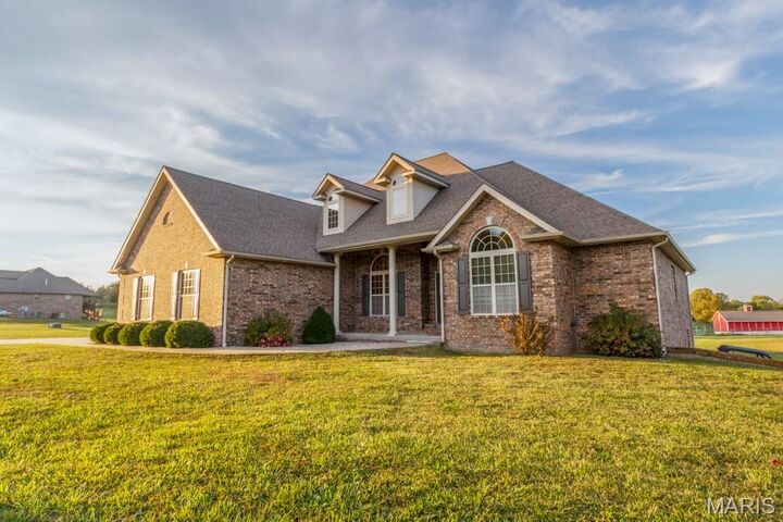 Property Photo:  22805 Green Hills Road  MO 65536