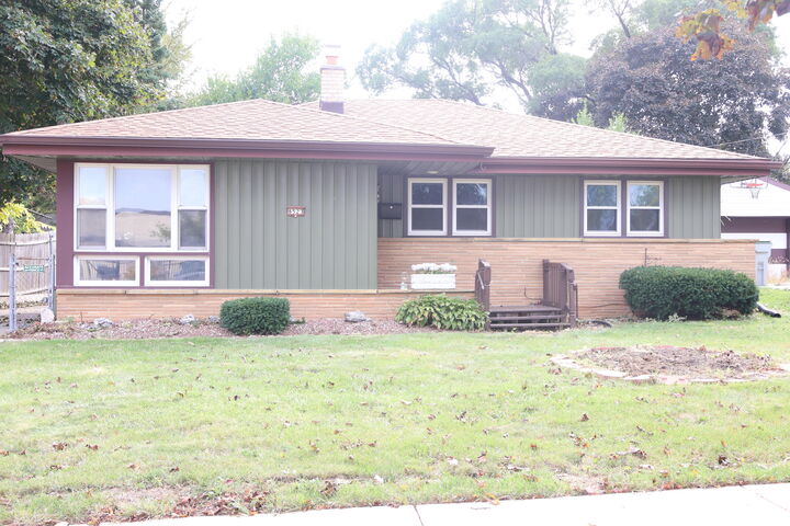Property Photo:  8523 W Glendale Ave  WI 53225 