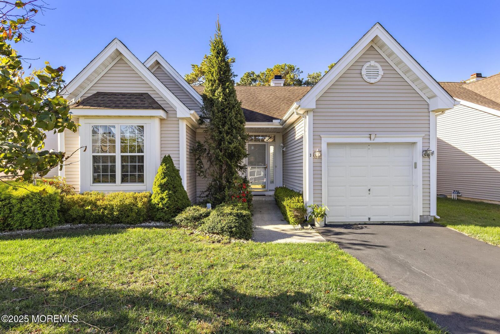 Property Photo:  3 Lakeland Drive  NJ 08005 