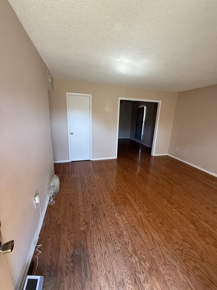 Property Photo:  54 Bonita Dr  TN 38109 