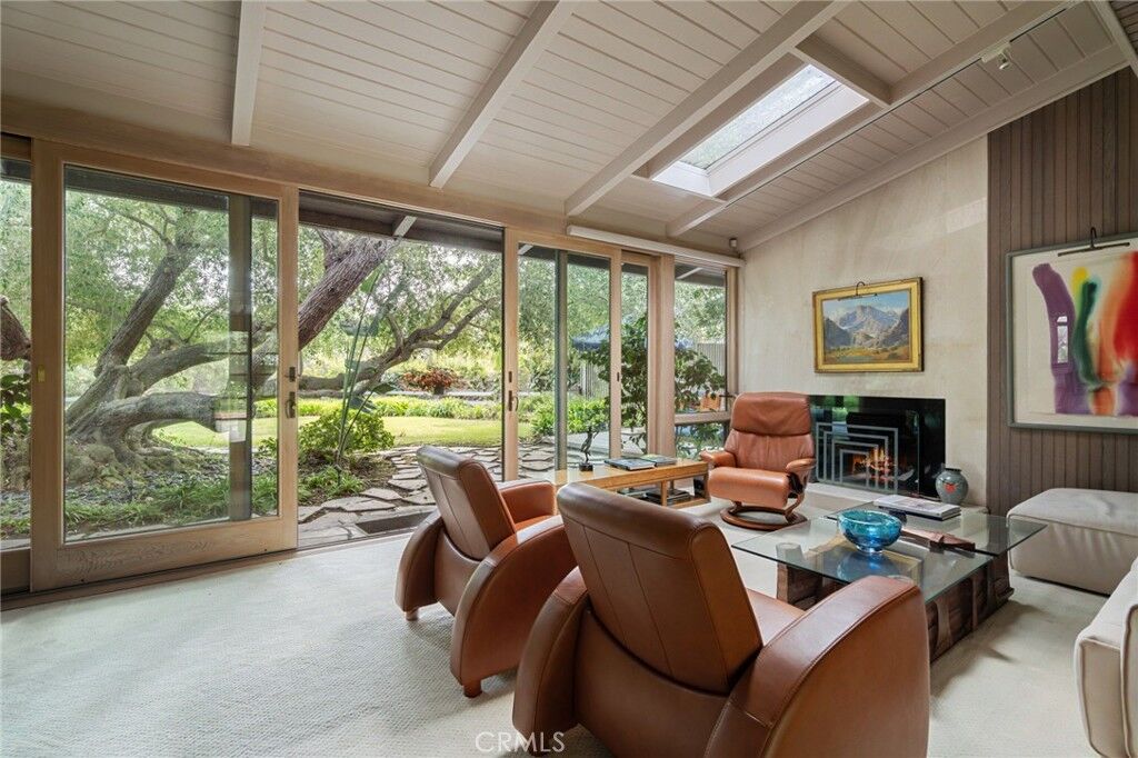 Property Photo:  7 Cinnamon Lane  CA 90275 