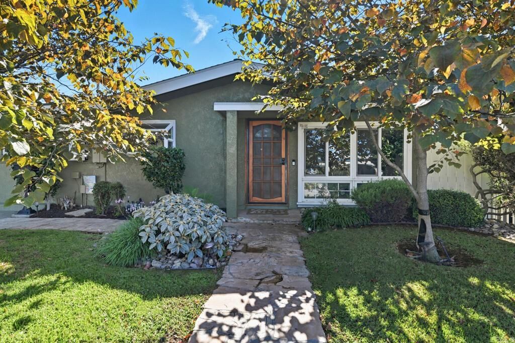 Property Photo: 9261 Fullerton Avenue CA 92123