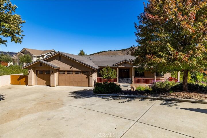 Property Photo: 9938 Flyrod CA 93446