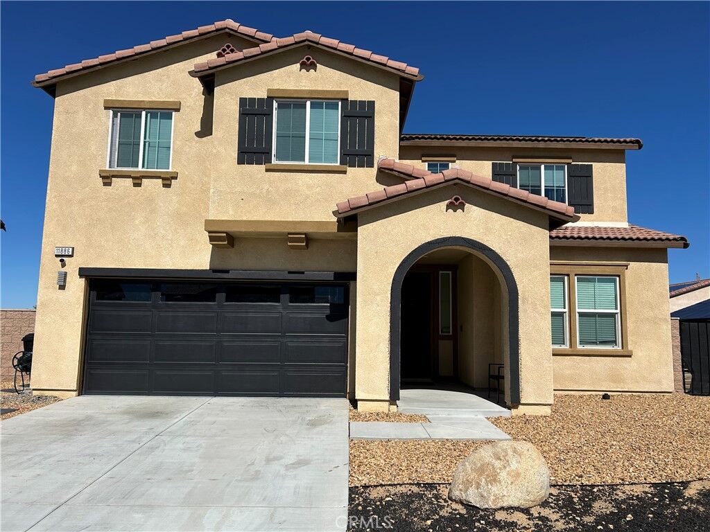 Property Photo:  11886 Sierra Rd  CA 92392 