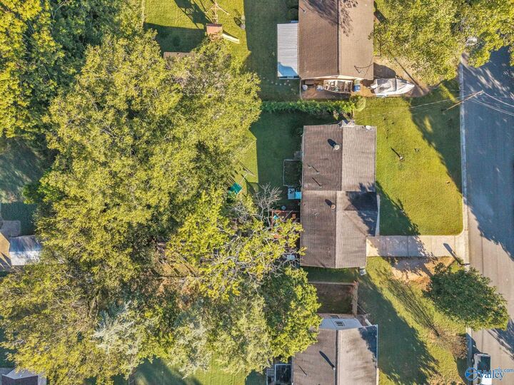 Property Photo:  11406 Maplecrest Drive SE  AL 35803 