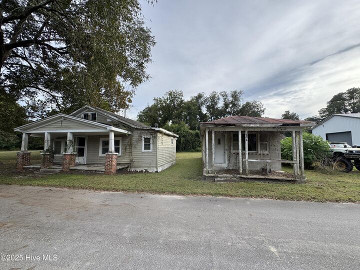 Property Photo: 106 Bell Street NC 28573