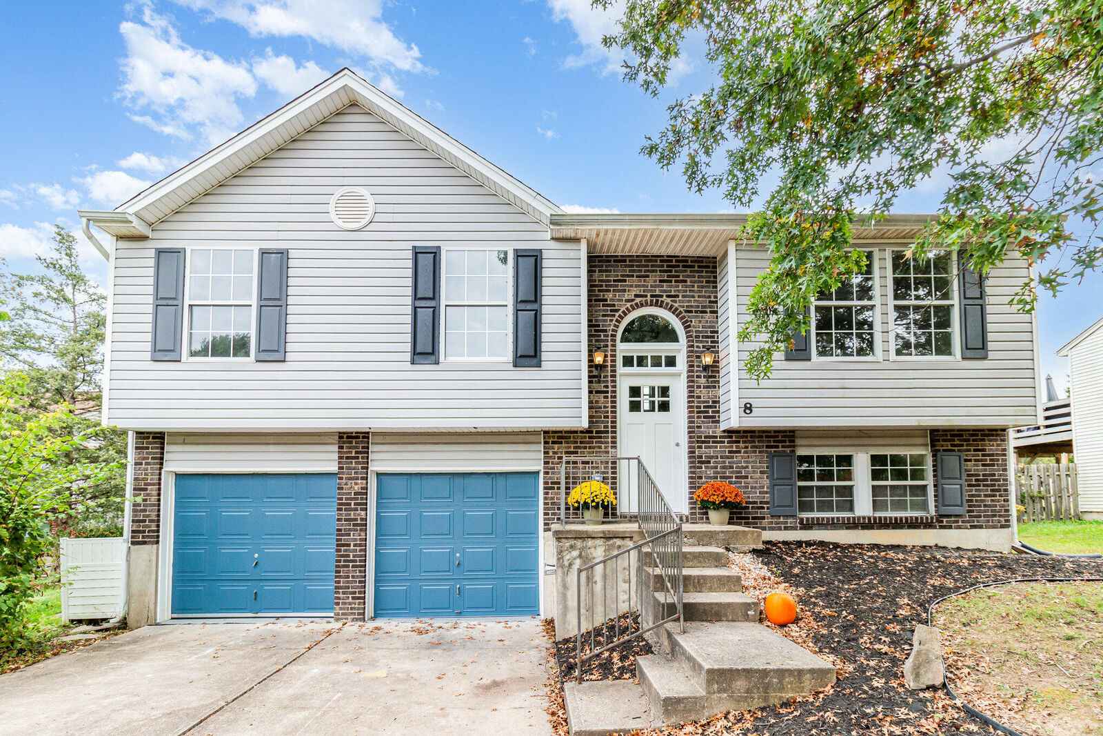 Property Photo:  8 Driftwood Court  KY 41001 