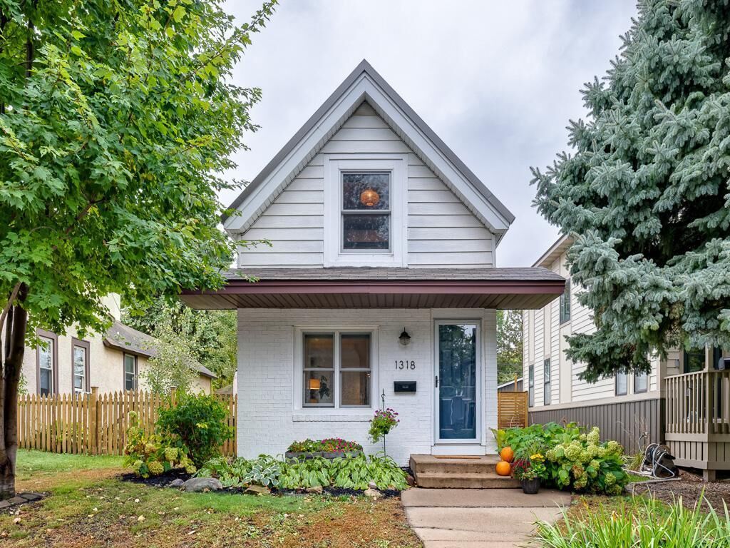 Property Photo: 1318 Washington Street NE MN 55413
