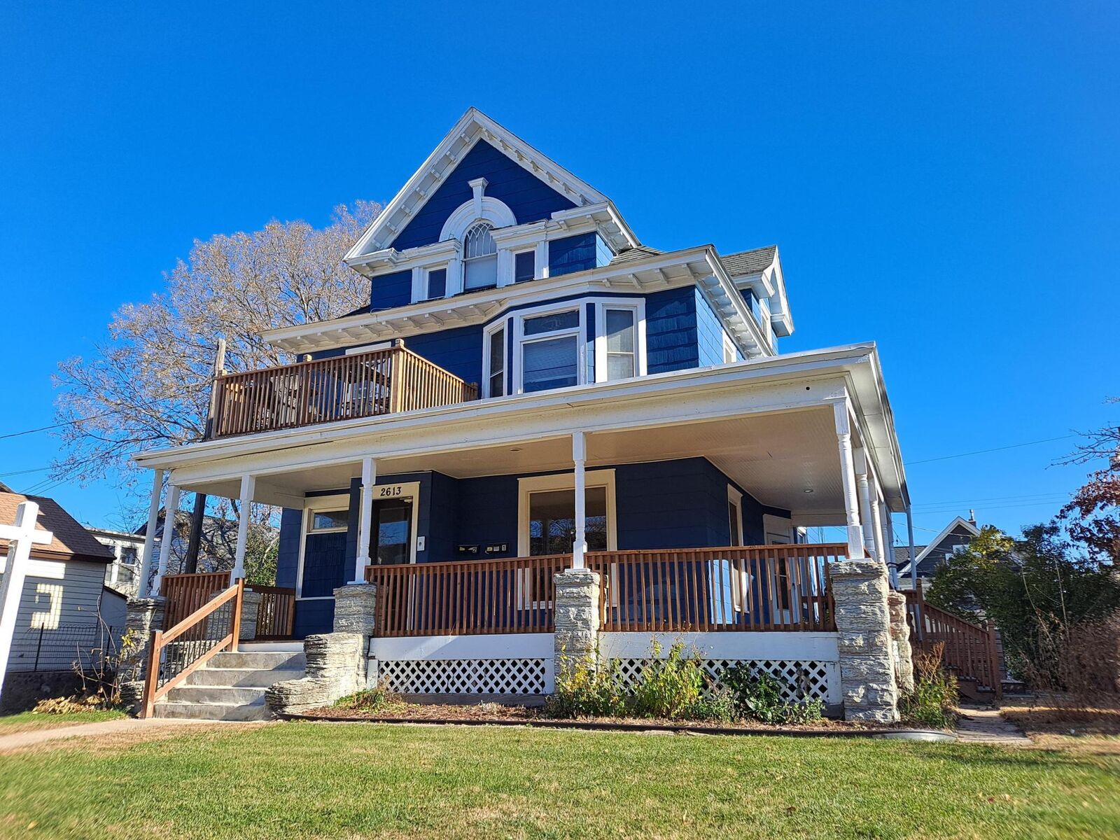 Property Photo:  2613 Bryant Avenue S  MN 55408 