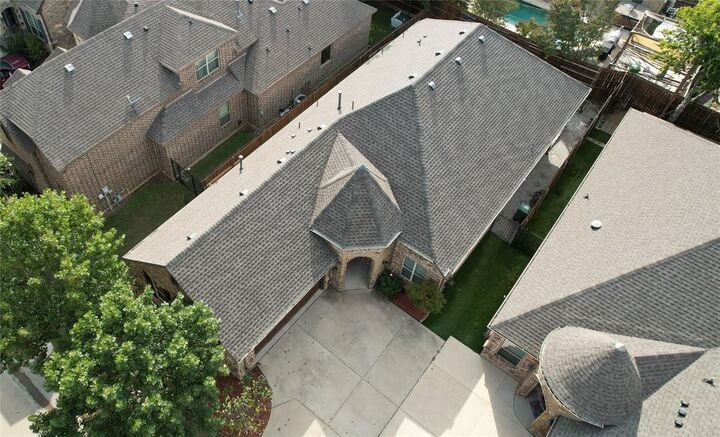 Property Photo: 7425 Park Place Drive TX 76182