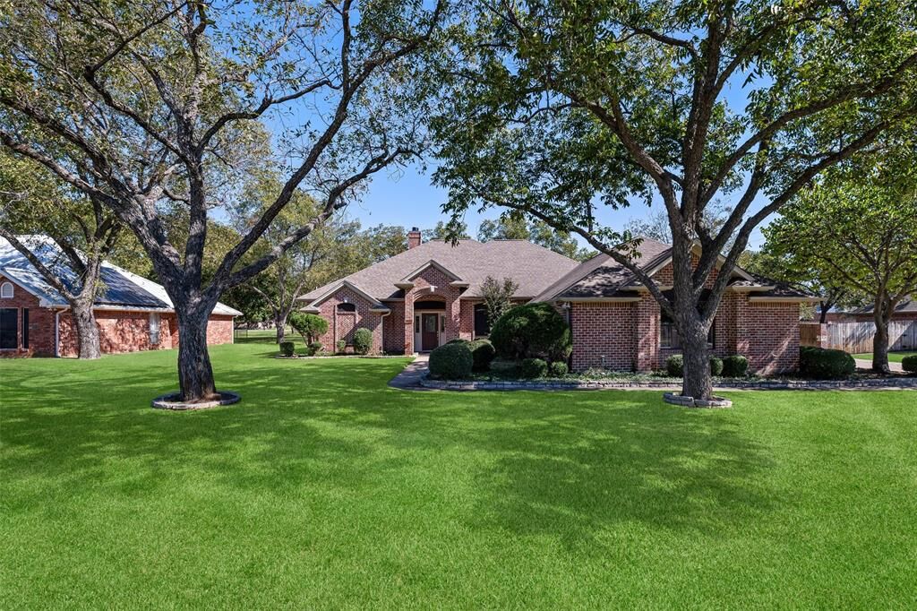 Property Photo:  9003 Hickory Hill Drive  TX 76049 