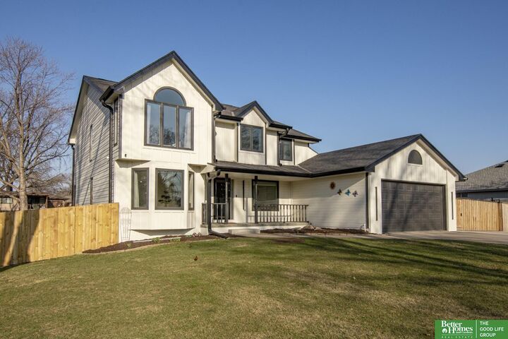 Property Photo: 6222 S 43rd Street NE 68107