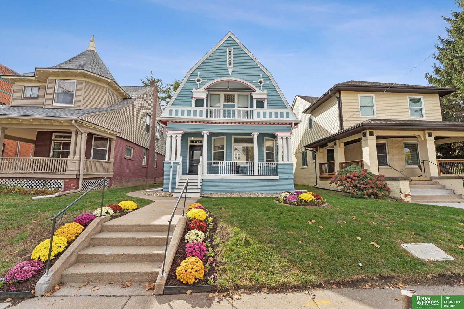 Property Photo: 3017 Pacific Street NE 68105