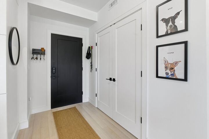 Property Photo:  347 Maverick St 9  MA 02128 