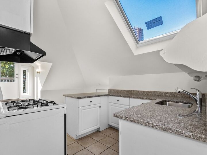 Property Photo:  24 Castleton St C  MA 02130 