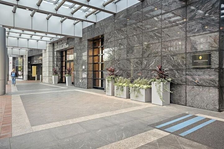Property Photo: 500 Atlantic Avenue 19A MA 02210