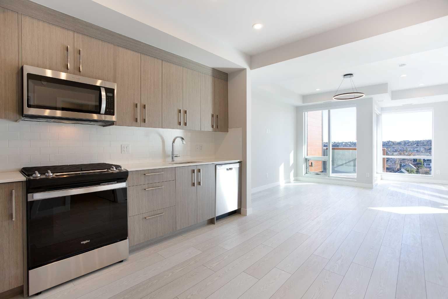 Property Photo:  110 18A Street NW 714  AB T2N 5G5 