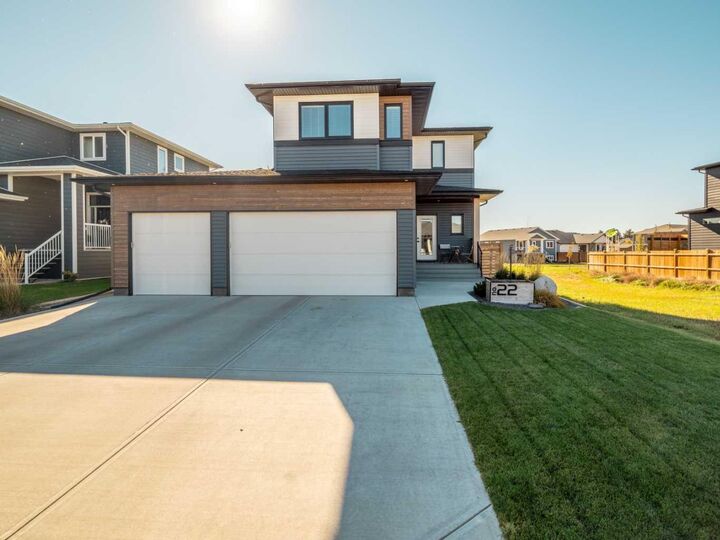 22 Prairie Sunset Ave  Taber AB T1G 0E7 photo
